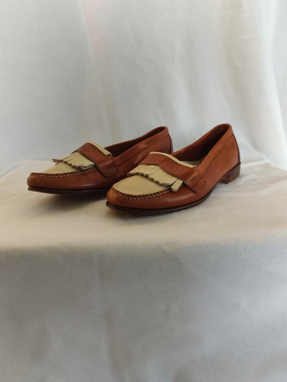 Etienne Aigner Women’s Leather Loafer Flats Slip-On Round Toe Brown/Beige 7.5